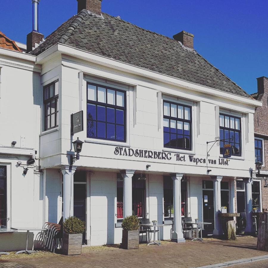 Stadsherberg 'Het Wapen Van Ijlst' Exterior photo